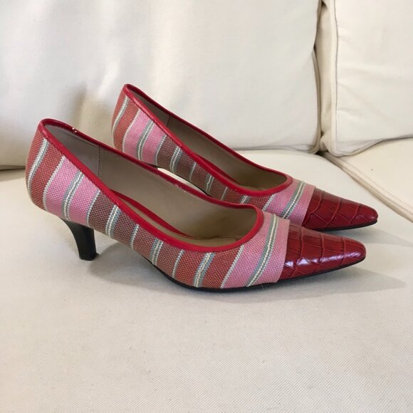 Liz Claiborne Shoes - Liz Claiborne Logan Flex Heels